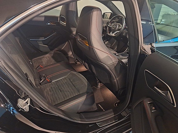 Mercedes-Benz CLA220 d 10 of 12