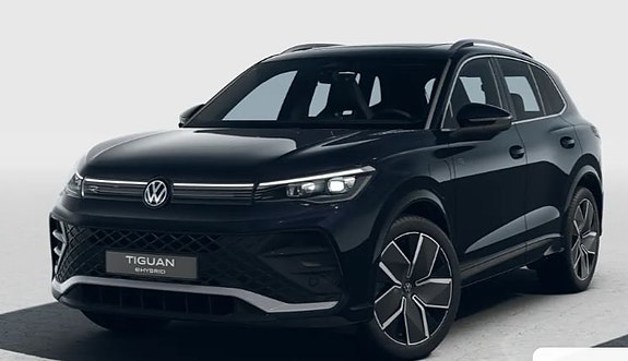 Volkswagen Tiguan 3 of 9