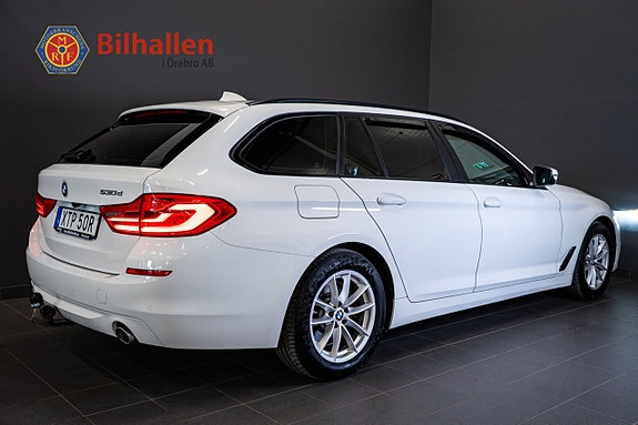 BMW 530d 2 of 5