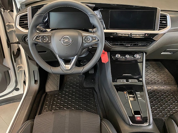 Opel Grandland X 11 of 30