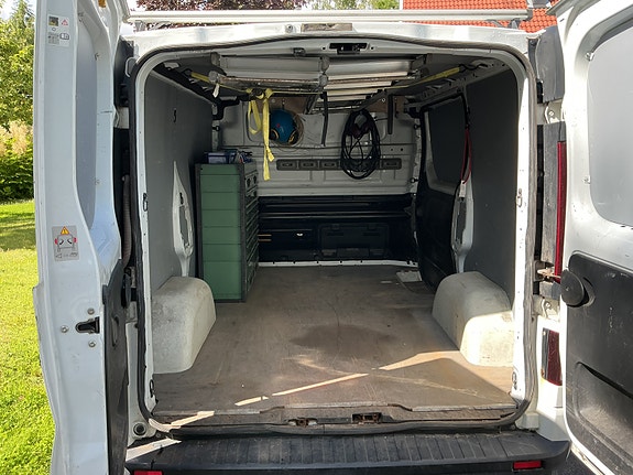 Opel Vivaro 5 of 5