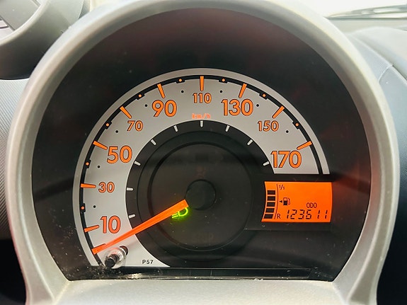Toyota Aygo 18 of 23