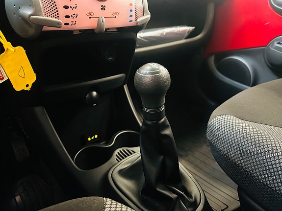 Toyota Aygo 21 of 23