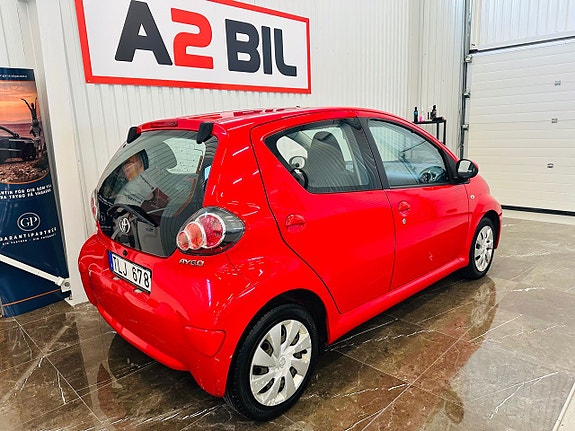 Toyota Aygo 5 of 23