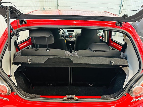 Toyota Aygo 7 of 23