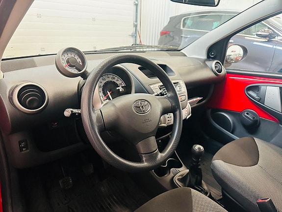 Toyota Aygo 15 of 23