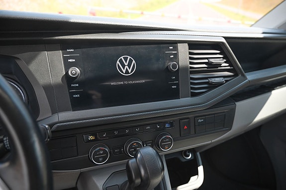 Volkswagen Caravelle 11 of 21
