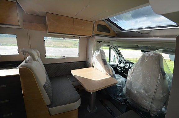 Adria MATRIX 670 SL 60Y - Fiat MultiJet3 140HP (103kW) HD 35L 6 of 17