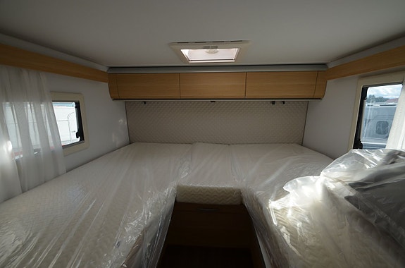 Adria MATRIX 670 SL 60Y - Fiat MultiJet3 140HP (103kW) HD 35L 14 of 17