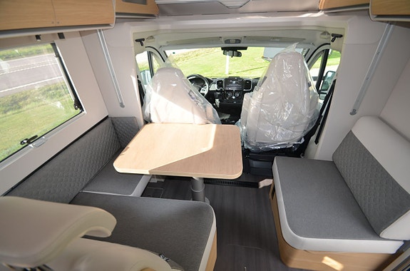 Adria MATRIX 670 SL 60Y - Fiat MultiJet3 140HP (103kW) HD 35L 16 of 17