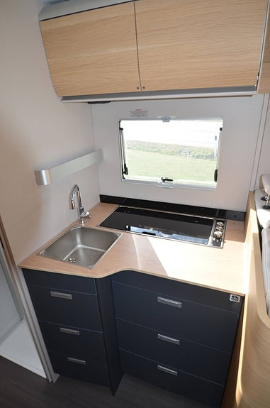 Adria MATRIX 670 SL 60Y - Fiat MultiJet3 140HP (103kW) HD 35L 8 of 17