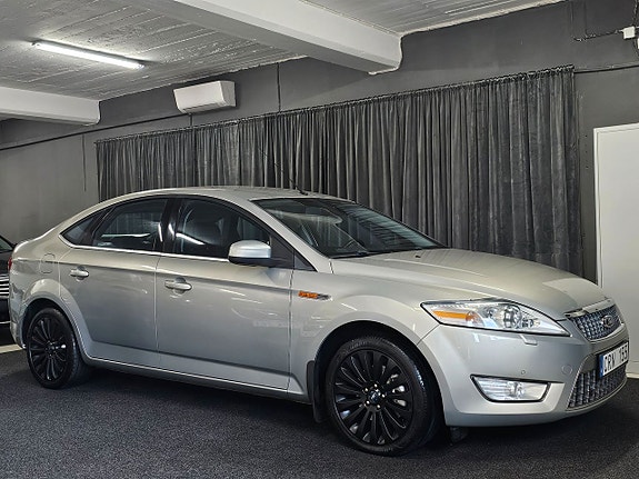 Ford Mondeo 2 of 5
