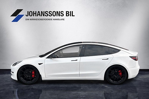 Tesla Model 3 2 of 9