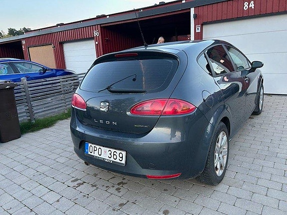 Seat Leon 3 of 5