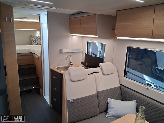 Adria Matrix 670 SL 60Y / Automat / Taksäng 9 of 21
