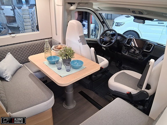 Adria Matrix 670 SL 60Y / Automat / Taksäng 6 of 21