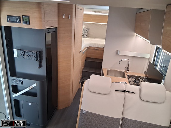 Adria Matrix 670 SL 60Y / Automat / Taksäng 10 of 21