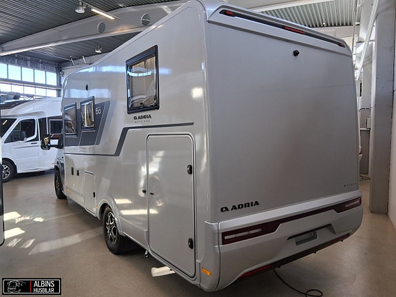 Adria Matrix 670 SL 60Y / Automat / Taksäng 3 of 21