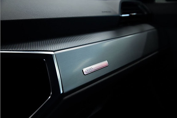 Audi Q3 19 of 22