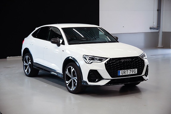 Audi Q3 5 of 22