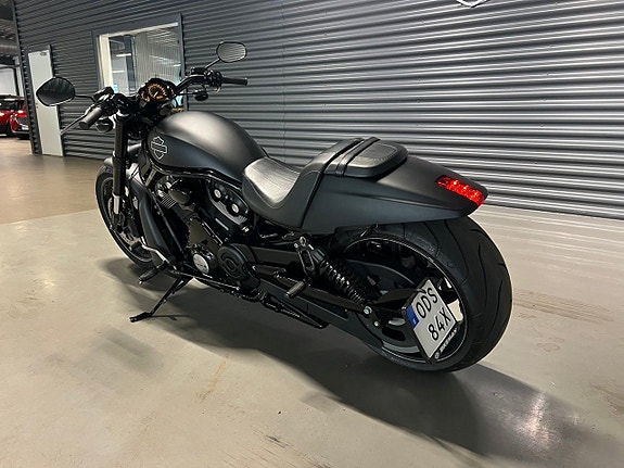 Harley-Davidson VRSCDX Night Rod Special  1.3 8 of 14