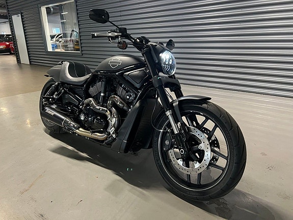 Harley-Davidson VRSCDX Night Rod Special  1.3 3 of 5