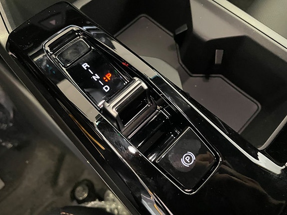 KGM Musso EV 12 of 21