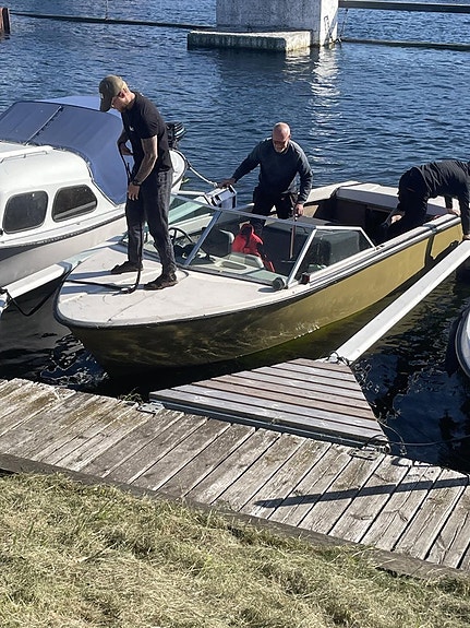 Roy Vattenskidbåt 95000 eller bud 4 of 5