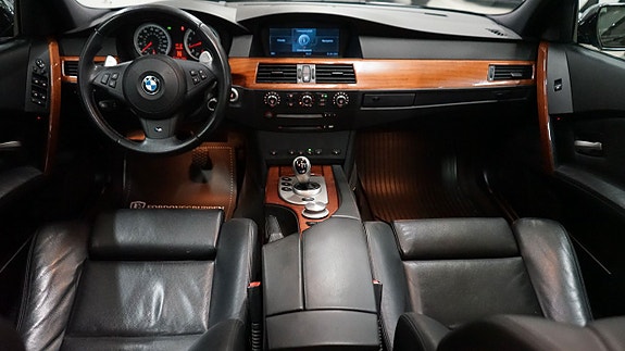 BMW M5 20 of 27