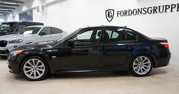 BMW M5 3 of 5