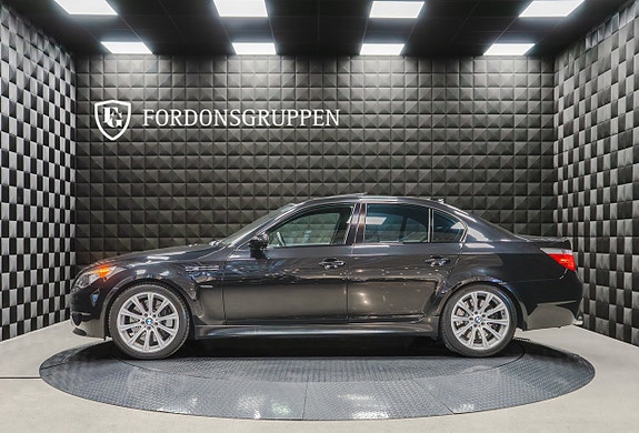 BMW M5 2 of 27