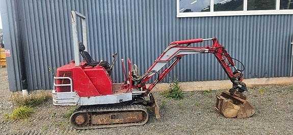 Yanmar B 12