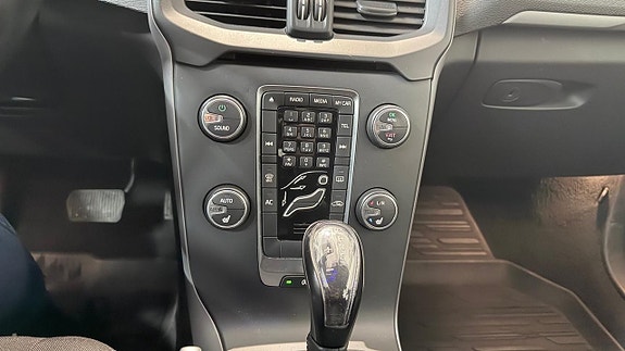 Volvo V40 18 of 20