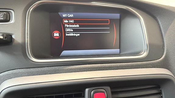 Volvo V40 15 of 20