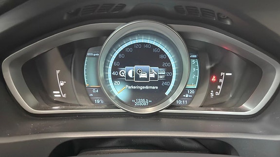 Volvo V40 20 of 20