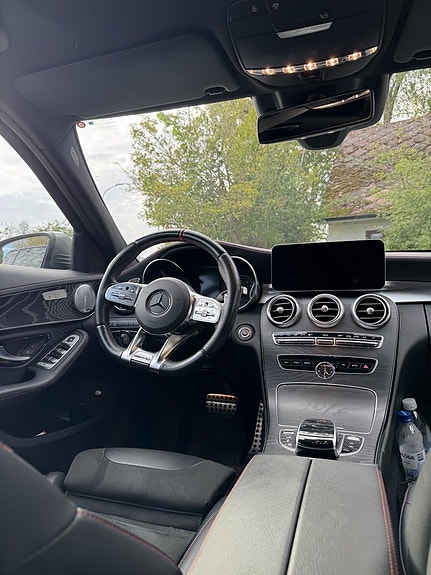 Mercedes-Benz C43 2 of 7