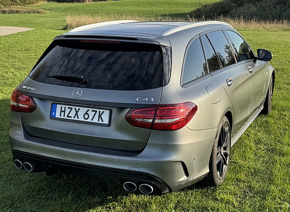 Mercedes-Benz C43 4 of 7