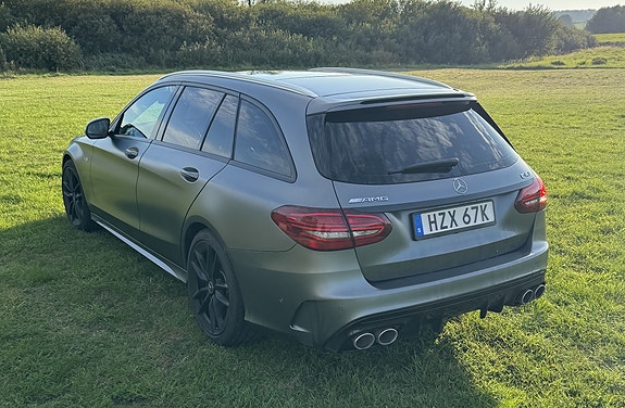 Mercedes-Benz C43 6 of 7