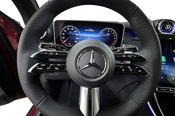Mercedes-Benz GLC300 de 13 of 18