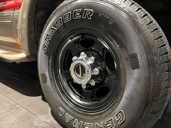 Ford Excursion 12 of 30