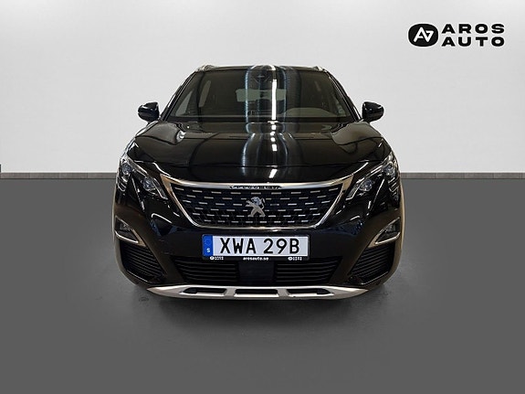 Peugeot 5008 2 of 5