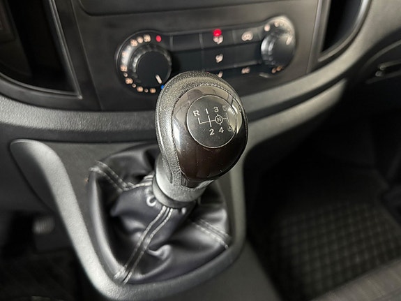 Mercedes-Benz Vito 111 18 of 18