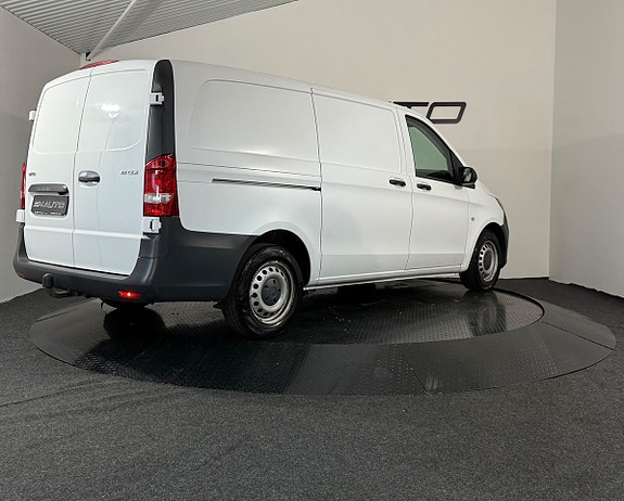 Mercedes-Benz Vito 111 6 of 18