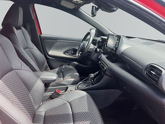 Toyota Yaris 6 of 11