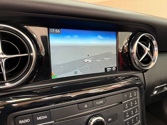 Mercedes-Benz SLC43 23 of 29