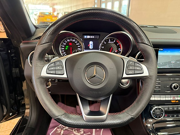 Mercedes-Benz SLC43 19 of 29