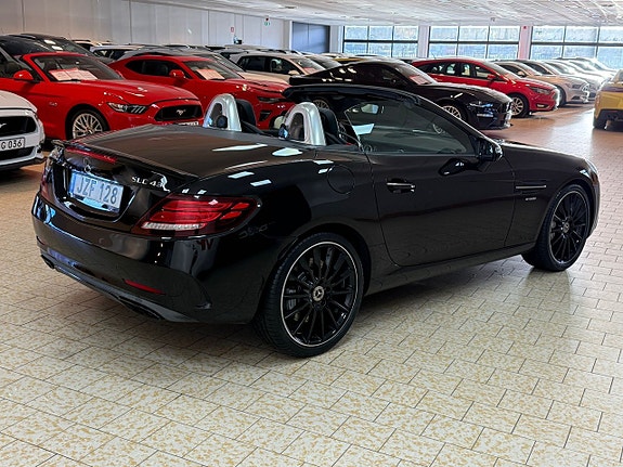 Mercedes-Benz SLC43 6 of 29
