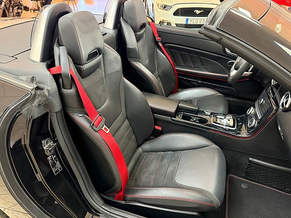 Mercedes-Benz SLC43 18 of 29