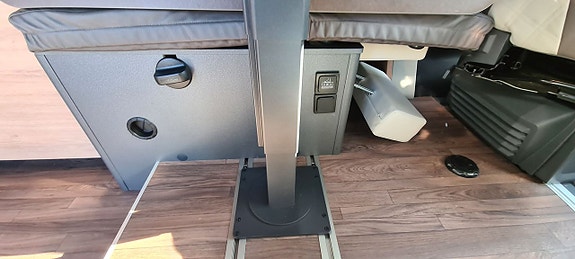 Knaus 700 DX Live Wave "Dieselvärme + Backkamera" 10 of 16