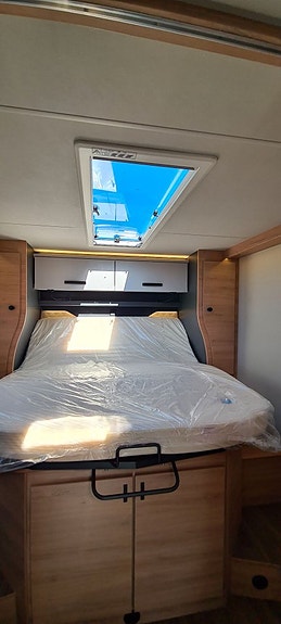 Knaus 700 DX Live Wave "Dieselvärme + Backkamera" 14 of 16